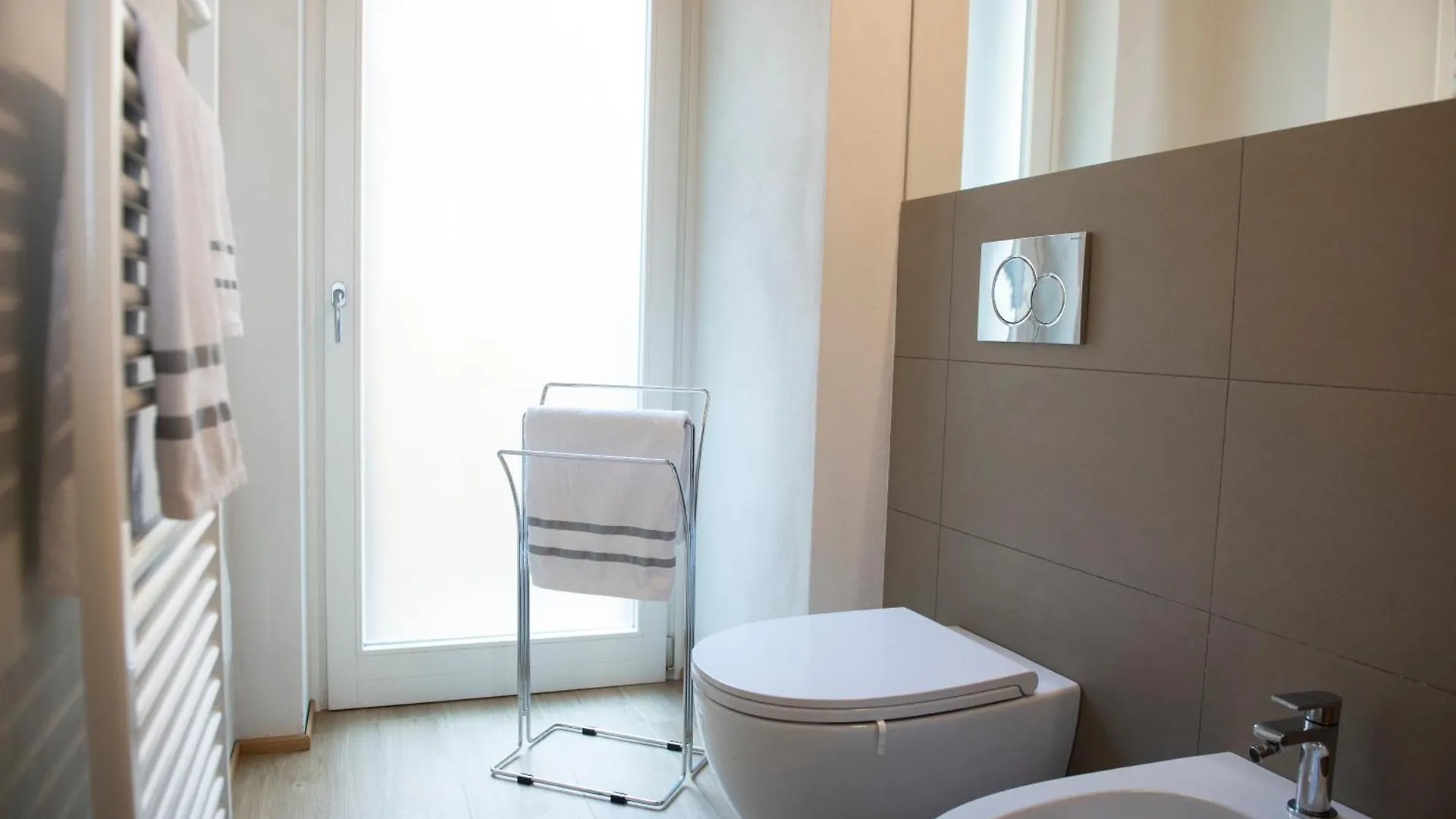 Il Cenacolo Milano Centro Cadorna Santambrogio Comodo Per Fiera E Allianz Milano Convention Centre 0*,